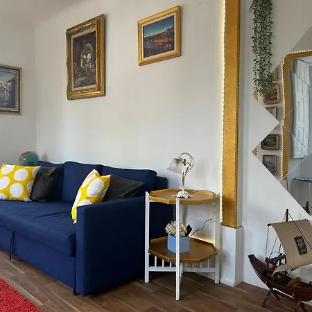 Oporto Blue Miragaia - Citycenter Golden Apartment * Porto
