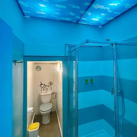 Blue Miragaia - Bright & Charming Center *